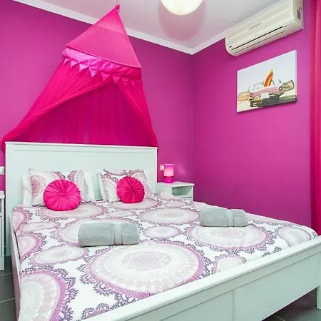 Playa Blanca Sleeps 8 Pool Air Con Wifi Villa Playa Blanca (Lanzarote)